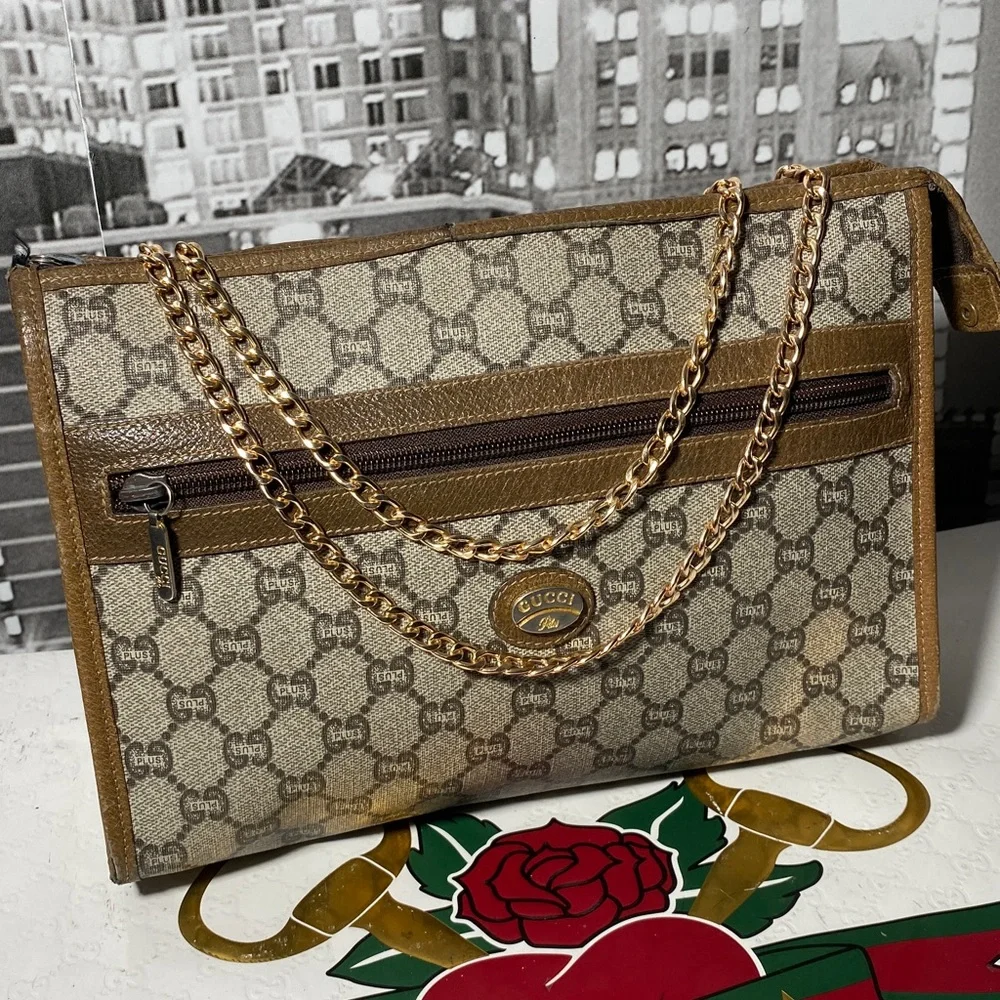 Authentic Rare Gucci Plus GG Monogram Clutch - Picture 4 of 15